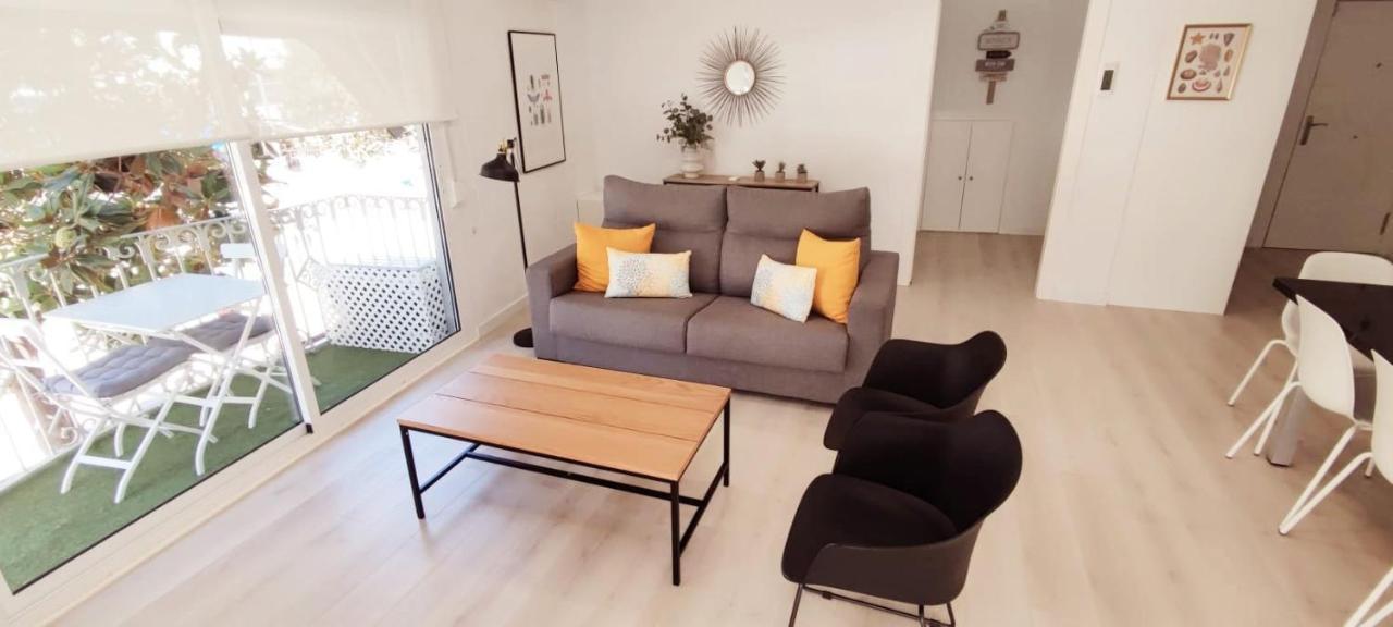 Precioso Apartamento En El Centro De ตอร์เรโมลิโนส ภายนอก รูปภาพ