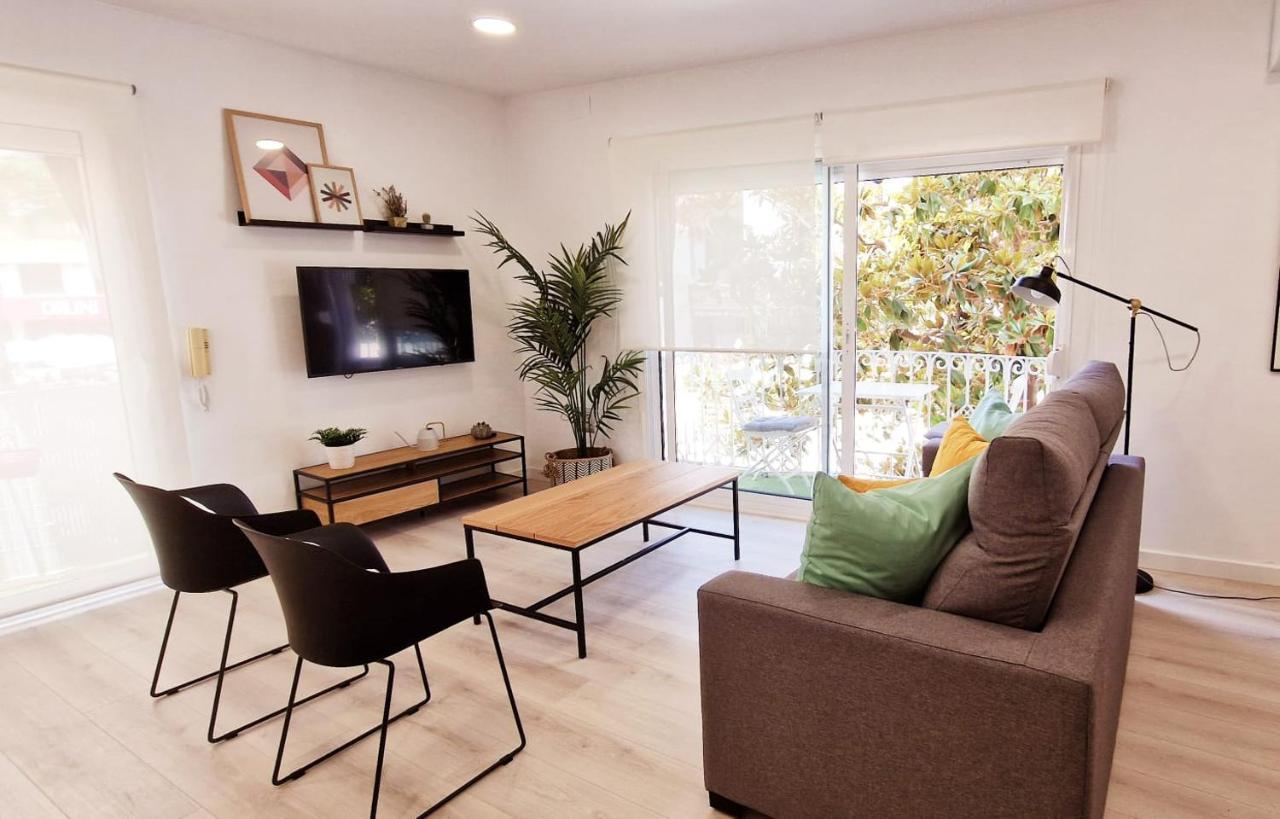 Precioso Apartamento En El Centro De ตอร์เรโมลิโนส ภายนอก รูปภาพ
